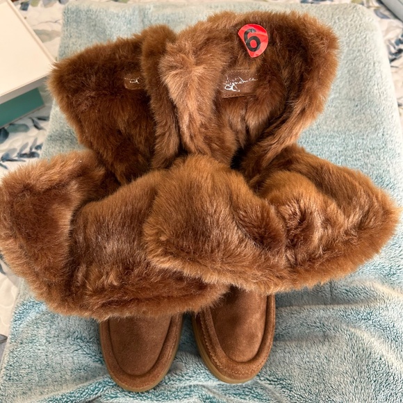 NWT Report Signature Lucinda Suede/Faux Fur Tan Tie Booties Size 6 - Picture 9 of 13